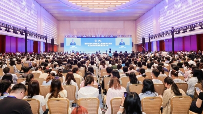 扬子江龙凤堂获评“中药现代化三十年示范单位”，两产品同步入选示范品种